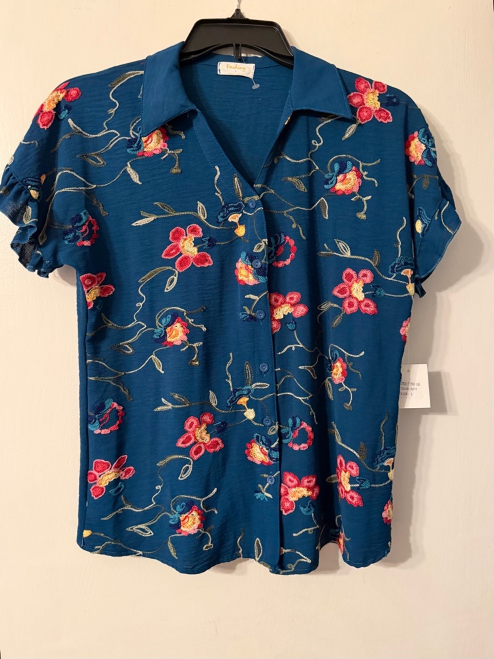 NWT Dashing Blue Embroidered Floral Short-Ruffle Sleeve Button Down Blouse Sz L
